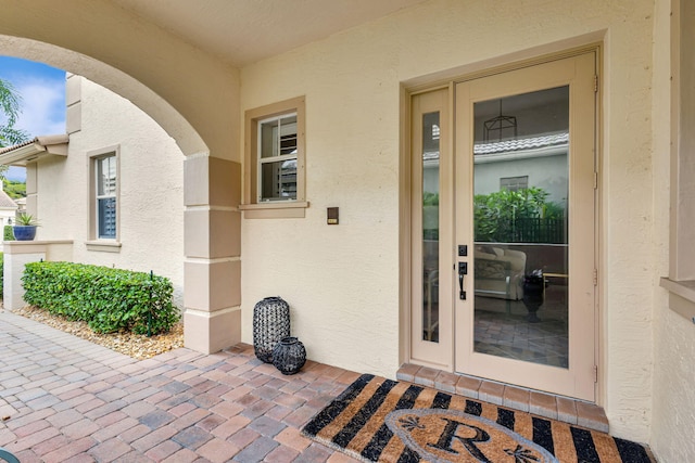202 Isle Verde Way, Palm Beach Gardens, FL 33418 - entrance to property with stucco siding