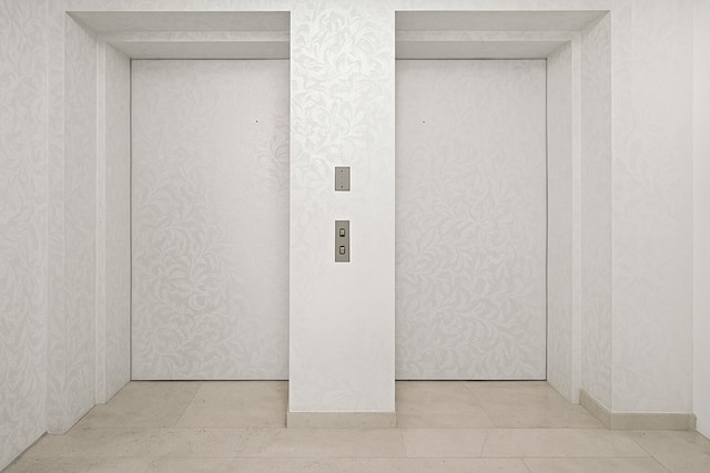 800 Ocean Dr Unit 204, Juno Beach, FL 33408 - closet featuring elevator