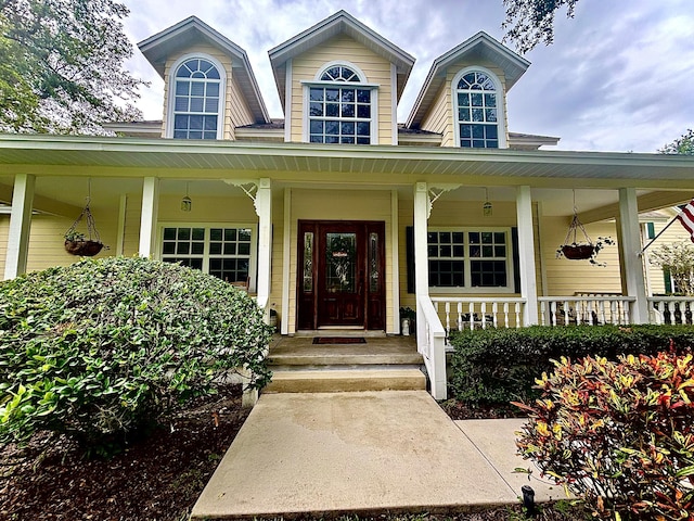 5422 Stately Oaks St, Fort Pierce, FL 34981 - property entrance with covered porch