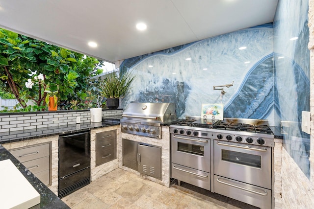 936 Upland Rd, West Palm Beach, FL 33401 - view of patio / terrace