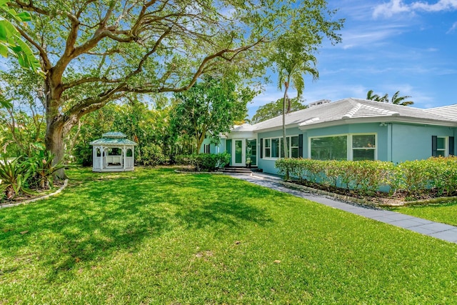 1220 N Swinton Ave, Delray Beach, FL 33444 - view of grassy yard featuring a gazebo