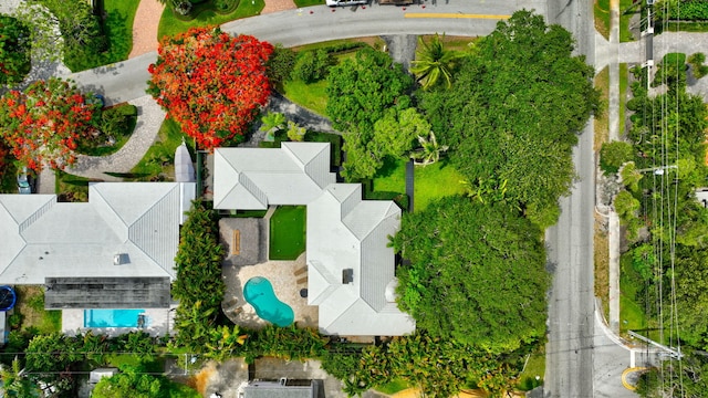 1220 N Swinton Ave, Delray Beach, FL 33444 - aerial view of a pool area