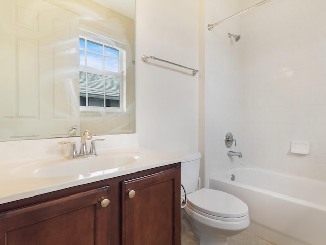110 W Coda Cir Unit 110, Delray Beach, FL 33444 - bathroom featuring vanity, toilet, and tub / shower combination