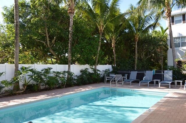 110 W Coda Cir Unit 110, Delray Beach, FL 33444 - view of community pool
