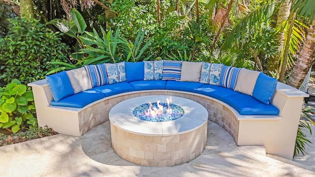 6000 Eagles Nest Dr, Jupiter, FL 33458 - view of patio featuring an outdoor living space with a fire pit
