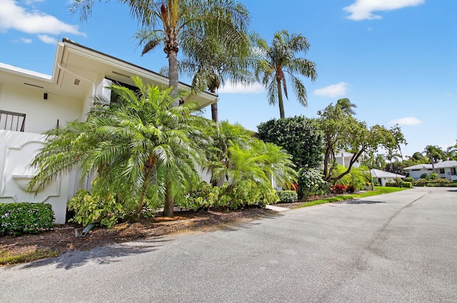 3946 Quail Ridge Dr N, Boynton Beach, FL 33436 - view of asphalt street