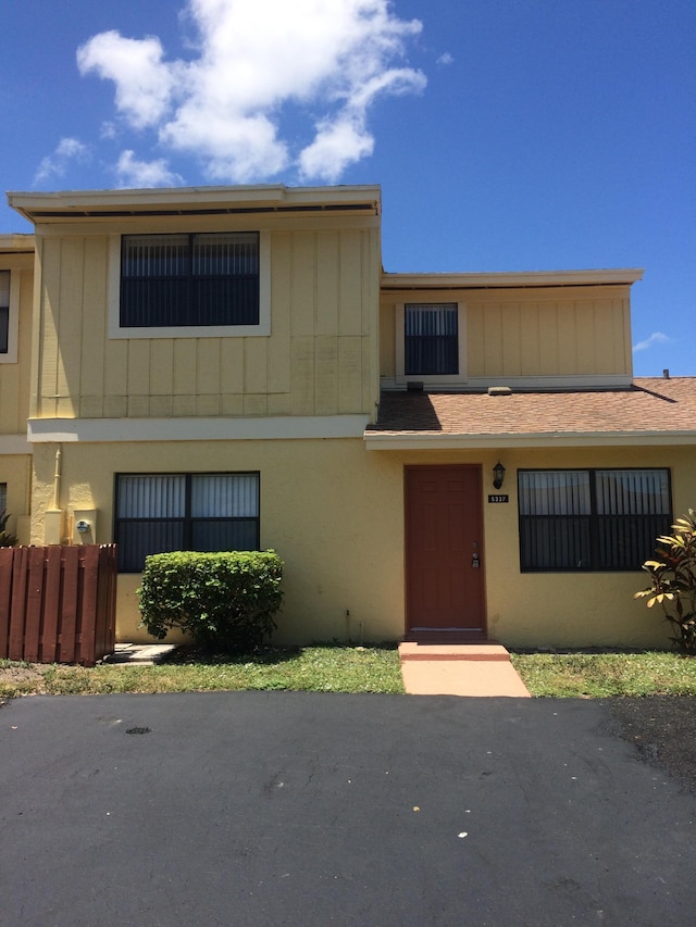 5337 Jog Ln, Delray Beach, FL 33484 - view of property with stucco siding