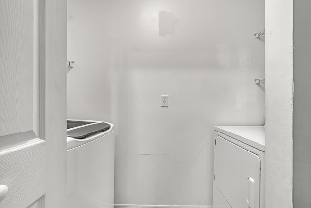 4903 Midtown Ln Unit 3114, Palm Beach Gardens, FL 33418 - laundry room featuring washer and dryer