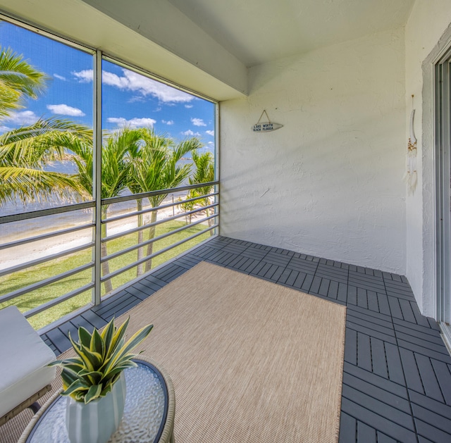 1428 S Lakeside Dr Unit 31, Lake Worth Beach, FL 33460 - view of sunroom / solarium