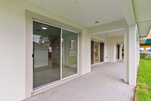4037 SW Port St Lucie Blvd, Port Saint Lucie, FL 34953 - view of patio