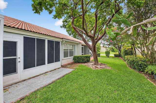 6095 Floral Lakes Dr, Delray Beach, FL 33484 - view of grassy yard