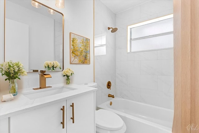 533 Riverside Dr, Palm Beach Gardens, FL 33410 - bathroom featuring vanity and bathtub / shower combination