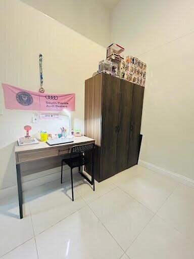 7624 Pinewalk Dr S Unit 147, Margate, FL 33063 - detailed view of baseboards