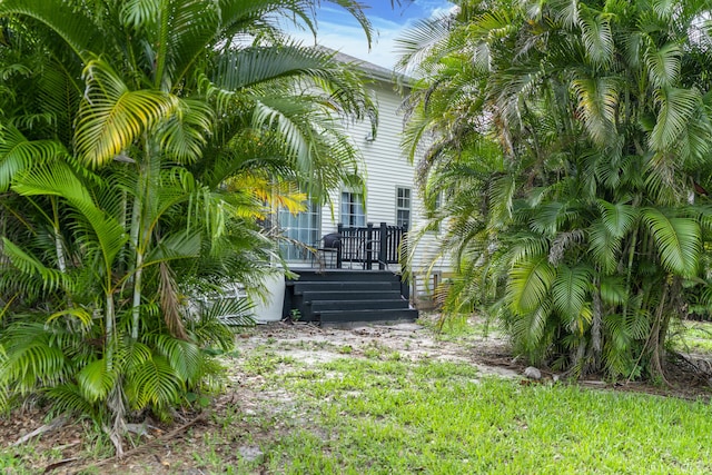 17069 81st Ln N, Loxahatchee, FL 33470 - view of yard with a deck