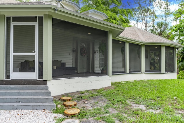 17069 81st Ln N, Loxahatchee, FL 33470 - doorway to property featuring roof with shingles