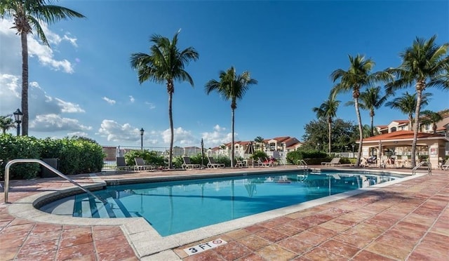 1590 S 42nd Cir Unit 106, Vero Beach, FL 32967 - community pool featuring a patio area