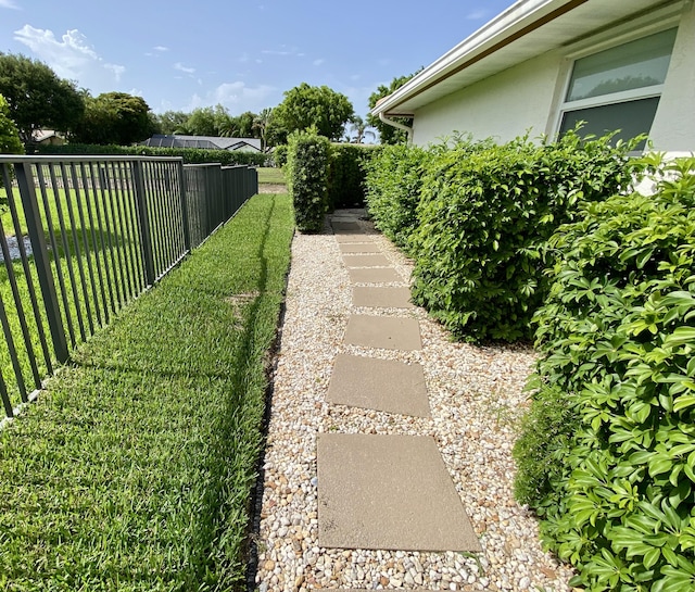 18531 Anchor Dr, Boca Raton, FL 33498 - view of yard