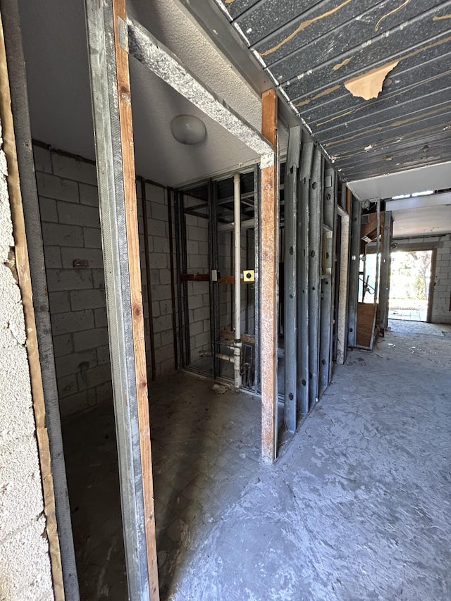 8921 Palm Tree Ln Unit 8921, Pembroke Pines, FL 33024 - view of below grade area