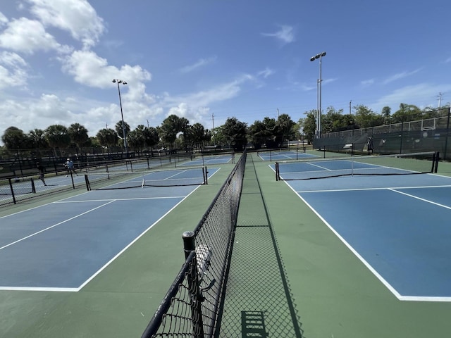 2020 Lake Osborne Dr Unit 10, Lake Worth, FL 33461 - view of tennis court