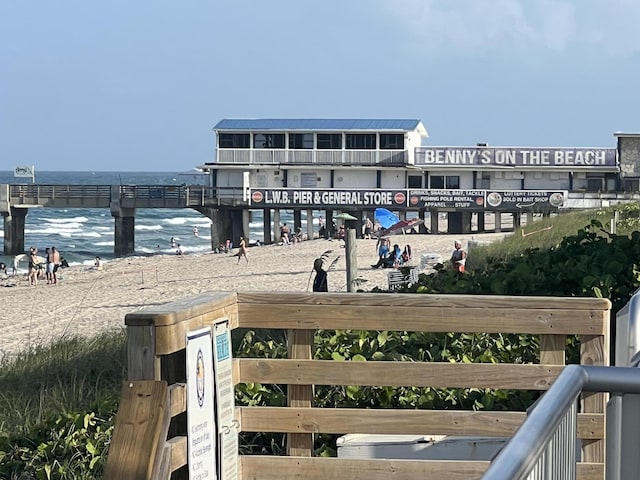 2020 Lake Osborne Dr Unit 10, Lake Worth, FL 33461 - exterior space