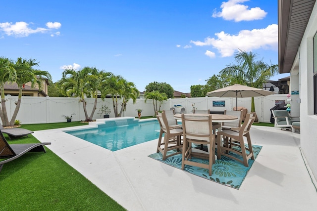 260 SE Via Visconti, Port Saint Lucie, FL 34952 - view of pool featuring a patio area and outdoor dining area