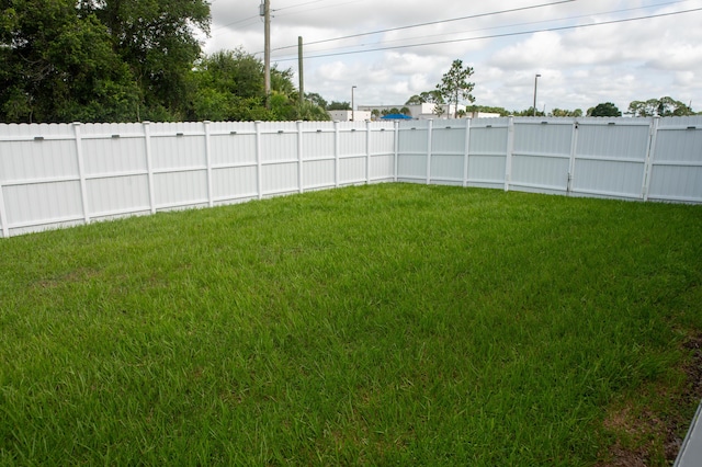 1122 SW California Blvd SW, Port Saint Lucie, FL 34953 - view of yard