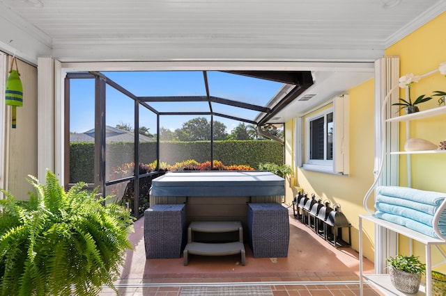 4633 Holly Dr, Palm Beach Gardens, FL 33418 - sunroom featuring a hot tub