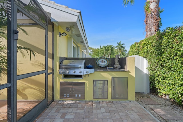 4633 Holly Dr, Palm Beach Gardens, FL 33418 - view of patio / terrace