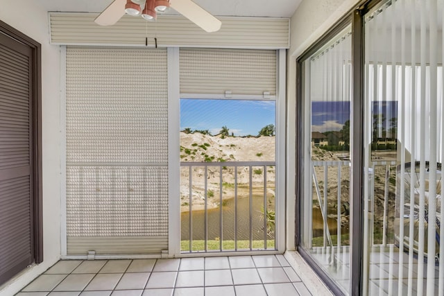 7610 Tahiti Ln Unit 201, Lake Worth, FL 33467 - unfurnished sunroom with a ceiling fan