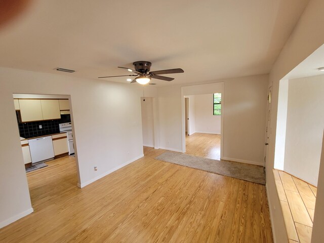510 N 5th St, Lantana, FL 33462 - spare room with ceiling fan, light wood-style flooring, and baseboards