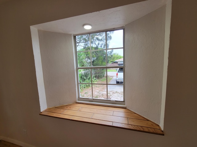 510 N 5th St, Lantana, FL 33462 - detailed view of a textured wall