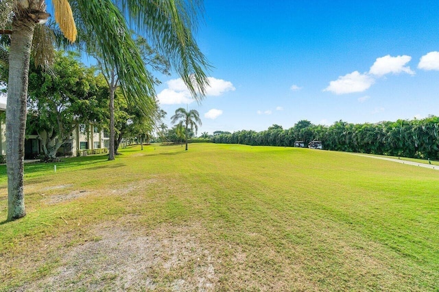 36 Stratford Ln Unit H, Boynton Beach, FL 33436 - view of grassy yard