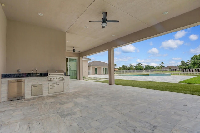 10032 Calabrese Trl, Jupiter, FL 33478 - view of patio featuring a ceiling fan and a sink