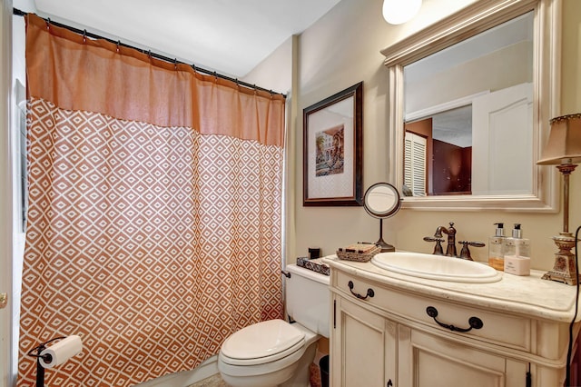 9278 Heathridge Dr, West Palm Beach, FL 33411 - bathroom with toilet, vanity, and curtained shower