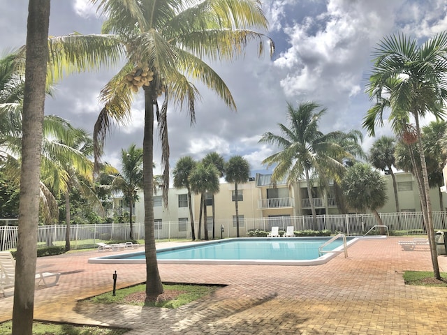 405 W Executive Center Dr Unit 208, West Palm Beach, FL 33401 - community pool featuring a patio area