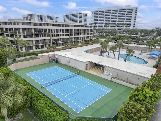 1401 S Ocean Blvd Unit 305, Boca Raton, FL 33432 - view of tennis court featuring a view of city
