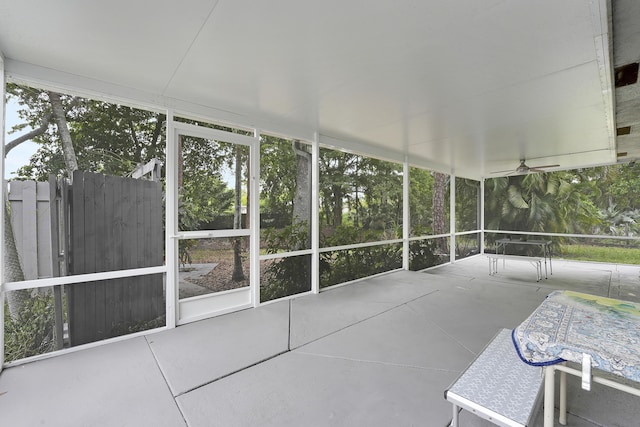 13655 N 68th St N, West Palm Beach, FL 33412 - unfurnished sunroom with healthy amount of natural light and a ceiling fan