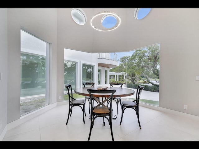 12990 Marsh Lndg, Palm Beach Gardens, FL 33418 - sunroom / solarium with healthy amount of natural light