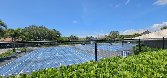 5255 Monterey Cir Unit G, Delray Beach, FL 33484 - view of tennis court