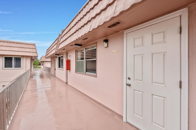 366 Saxony H, Delray Beach, FL 33446 - entrance to property featuring stucco siding