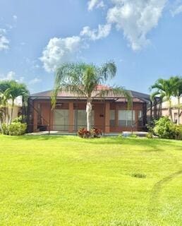 344 NW Stratford Ln, Port Saint Lucie, FL 34983 - view of green lawn