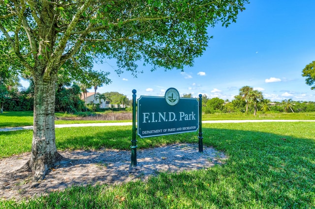 438 River Edge Rd, Jupiter, FL 33477 - view of home's community featuring a yard