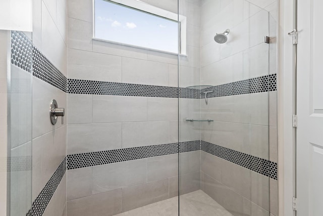 6825 Pointe Of Woods Dr, West Palm Beach, FL 33413 - bathroom featuring a tile shower
