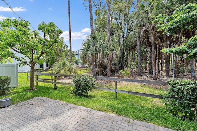 6825 Pointe Of Woods Dr, West Palm Beach, FL 33413 - view of patio