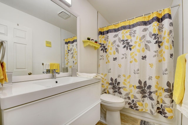 13134 Quiet Woods Rd Unit A, Wellington, FL 33414 - full bathroom with toilet, vanity, and a shower with curtain