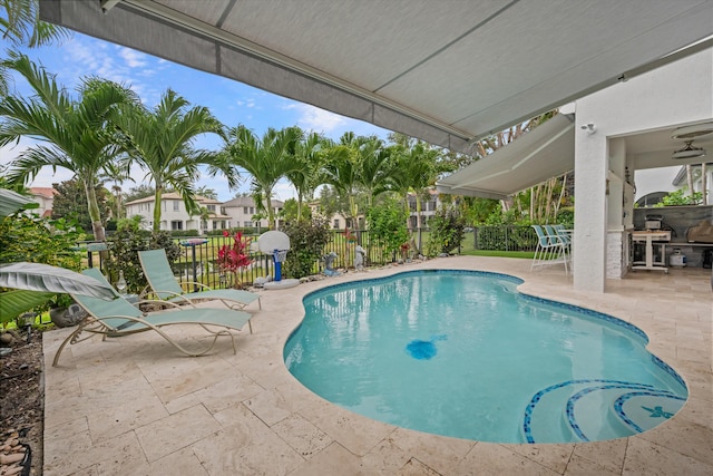 1439 Barlow Ct, Palm Beach Gardens, FL 33410 - view of swimming pool featuring a patio