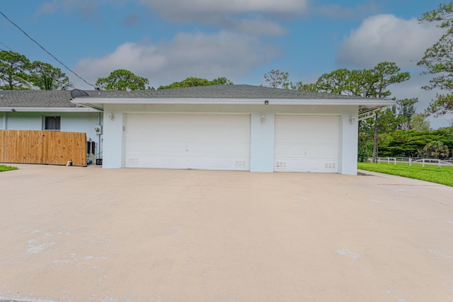 16330 Wiltshire Dr E, Loxahatchee, FL 33470 - view of detached garage