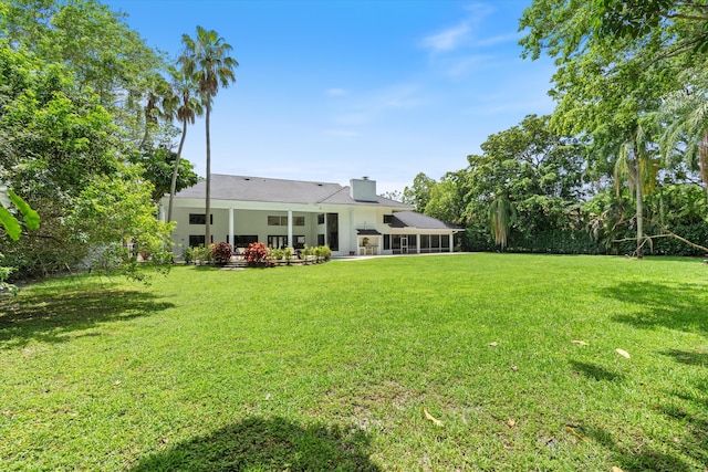 8076 Twin Lake Dr, Boca Raton, FL 33496 - view of green lawn