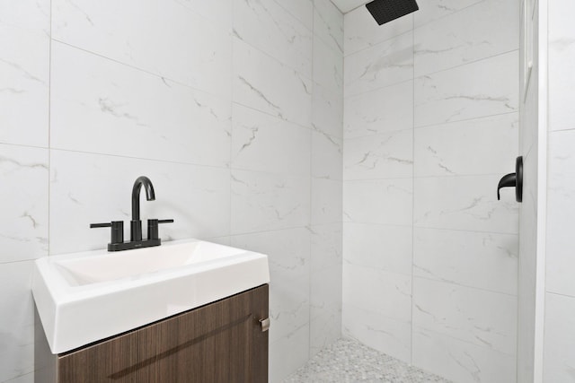 677 NE Alice St, Jensen Beach, FL 34957 - full bath featuring a tile shower and vanity