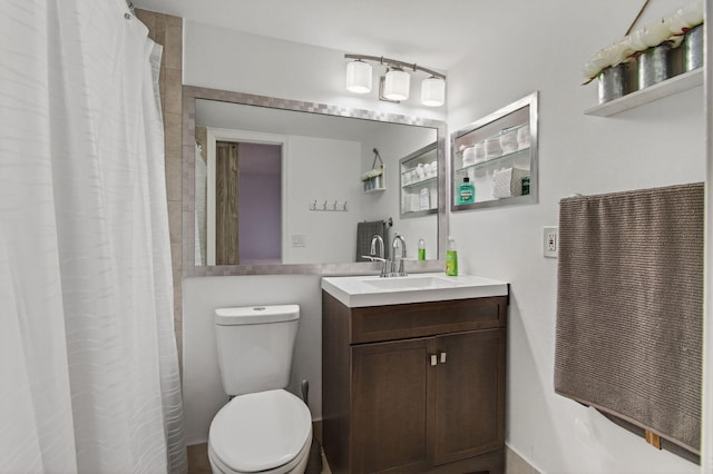 1116 Cambridge E Unit E, Deerfield Beach, FL 33442 - full bathroom featuring vanity and curtained shower